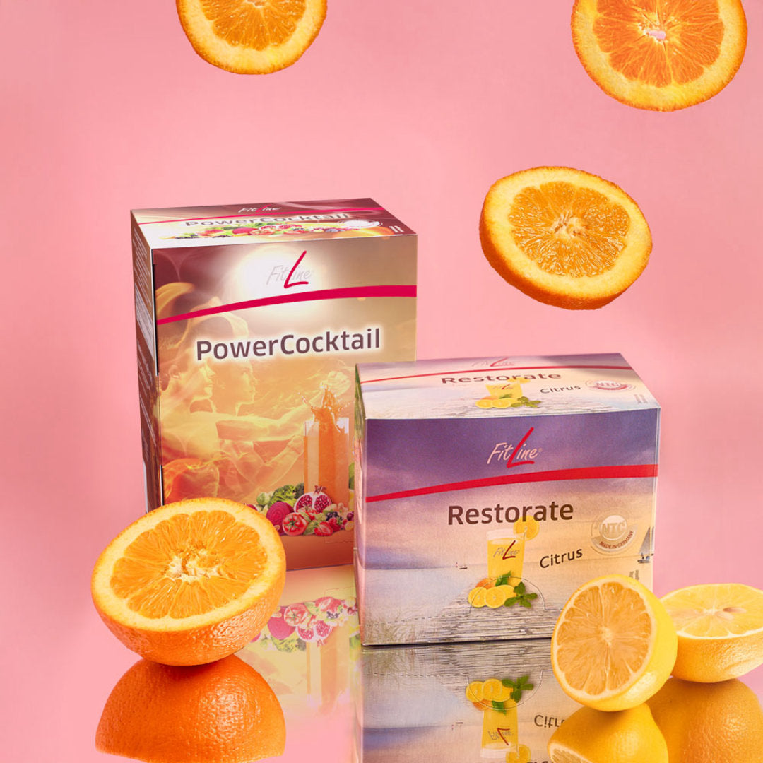 Optimal-Set (PowerCocktail & Restorate)
FitLine Optimal-Set förser din familj med viktiga vitaminer och näringsrika mineraler varje dag. Vår helhetssyn är att fylla näringsluckan i din kost, eftersom ditt välbefinnande är viktigt.